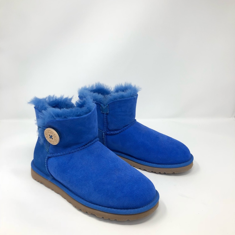 Ugg Mini Bailey Button - image 3